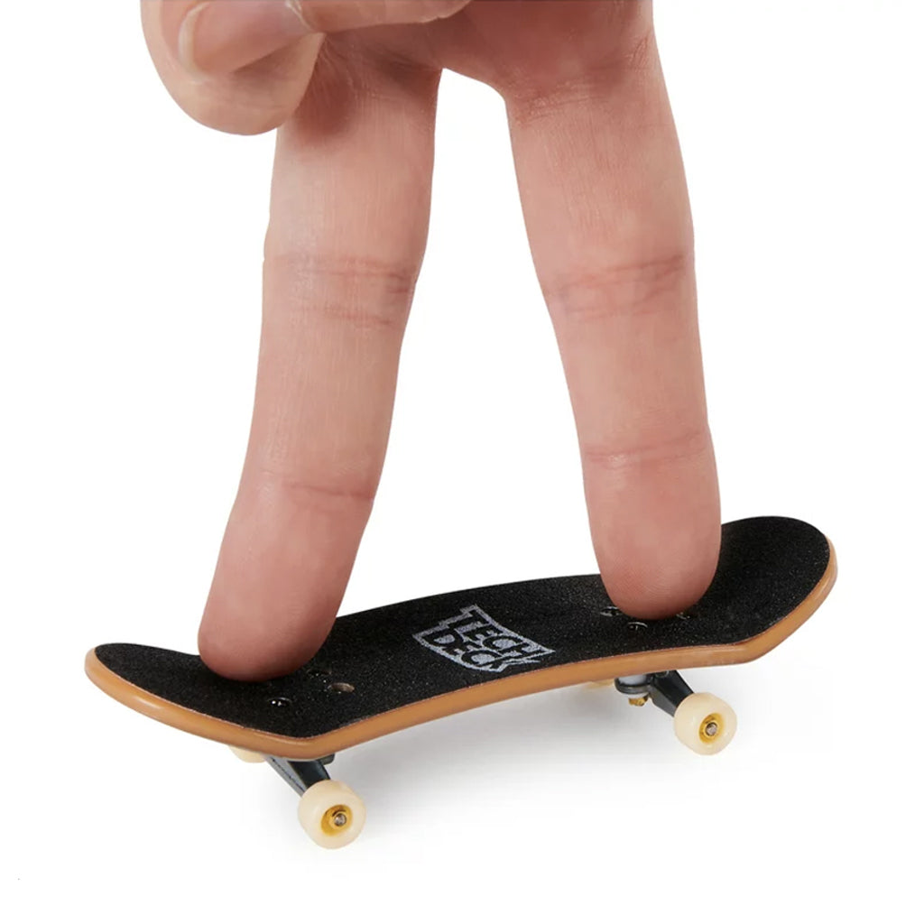 Tech Deck DLX 4-Pack Fingerboards